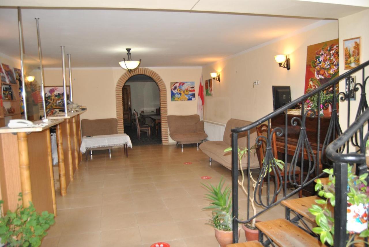 Galavnis Kari Hotel Sighnaghi Exteriör bild