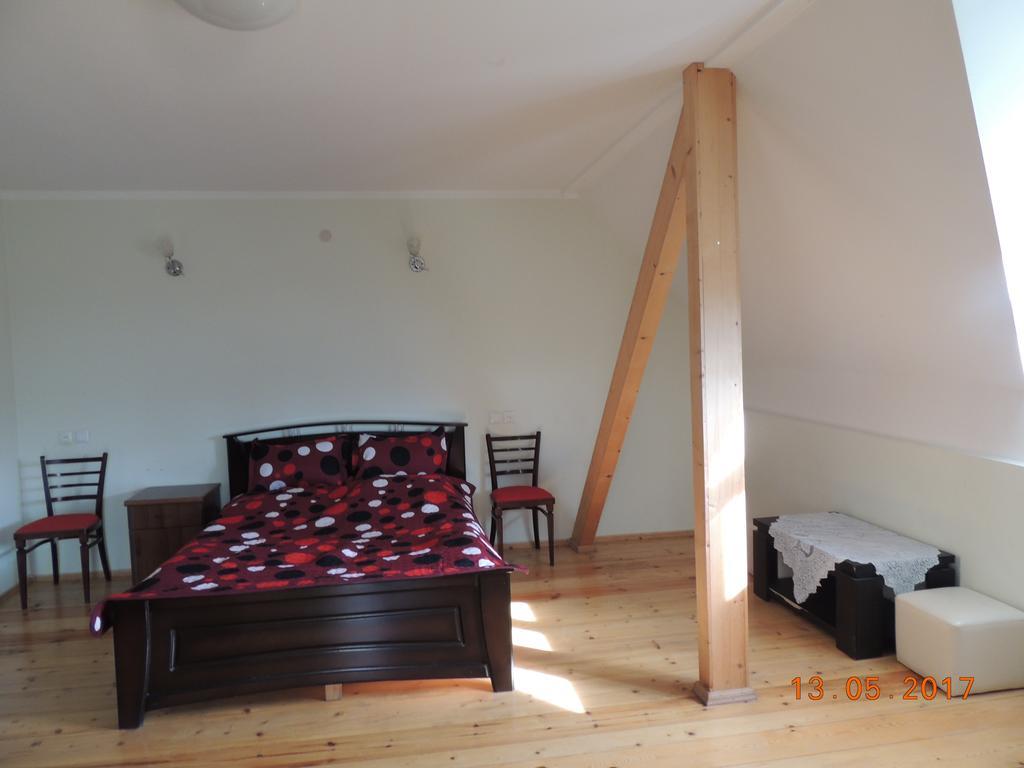 Galavnis Kari Hotel Sighnaghi Exteriör bild